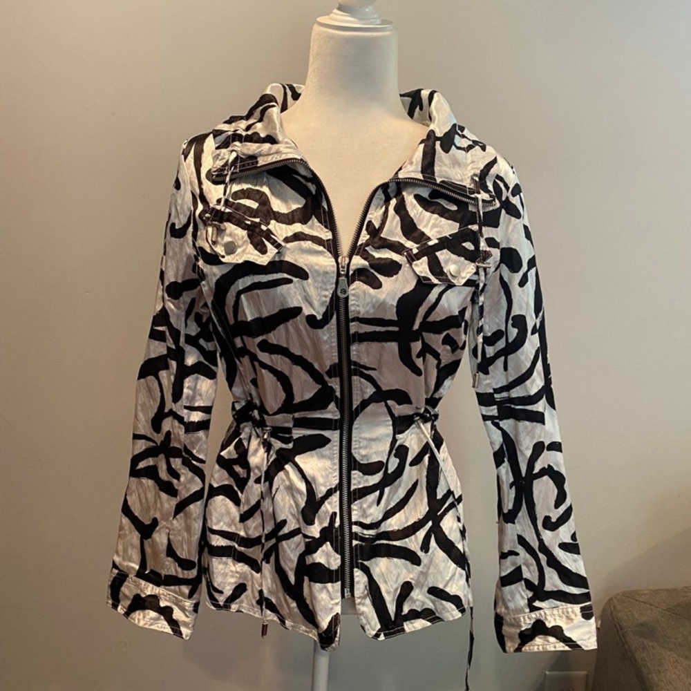 Vintage Black and White Jacket •S•